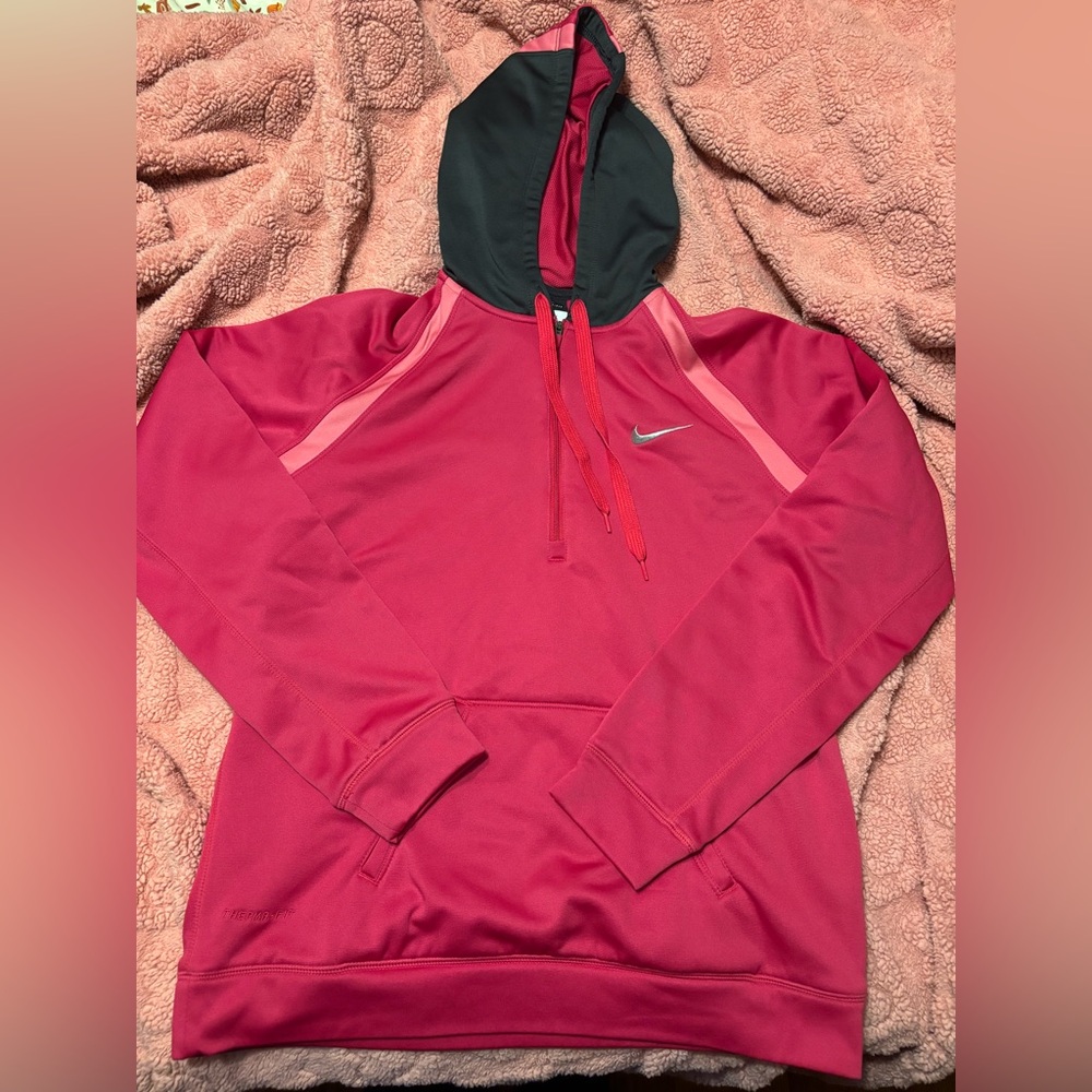 nike hoodie